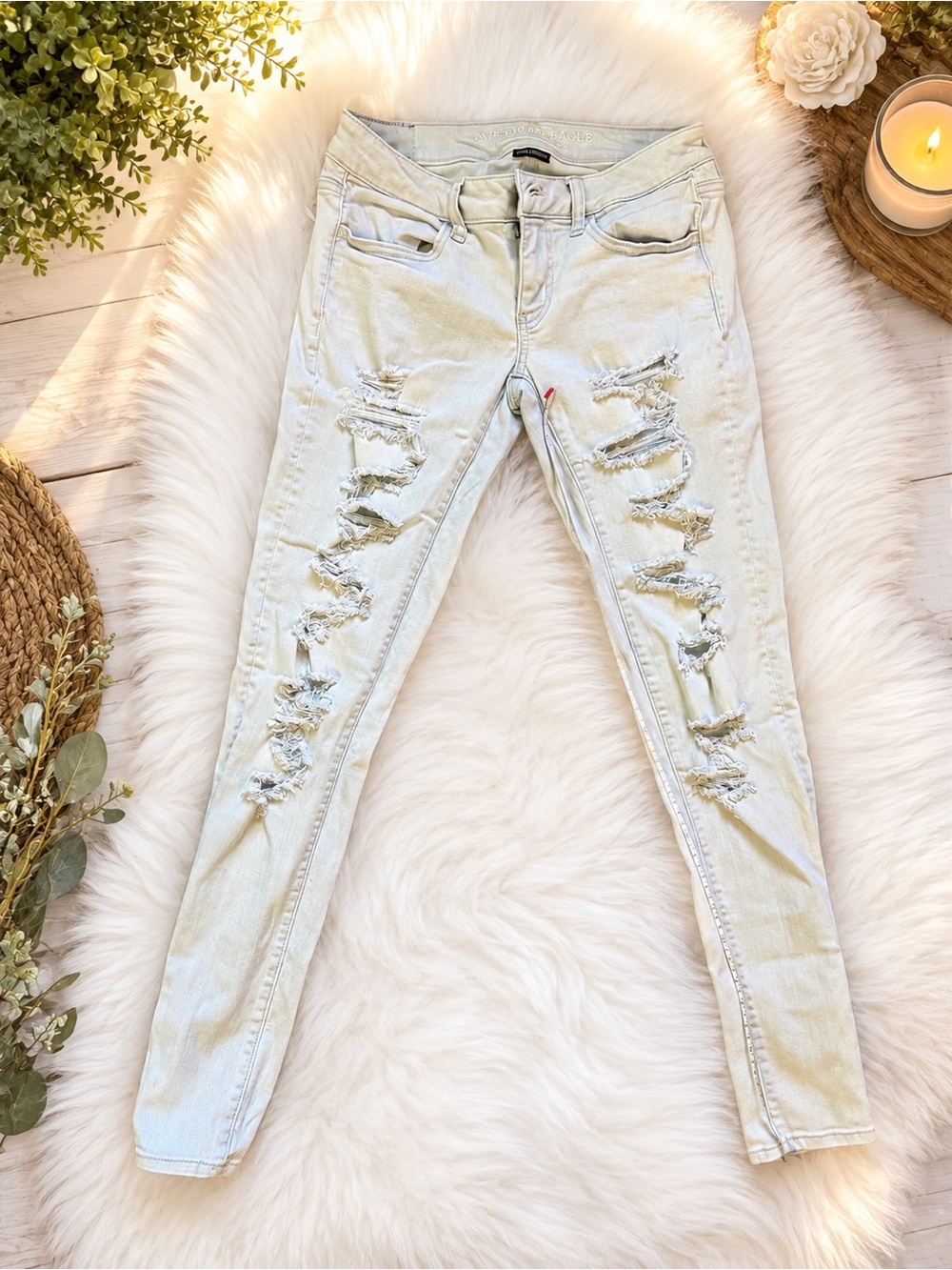 American Eagle Super Stretch Distressed Skinny Jeans